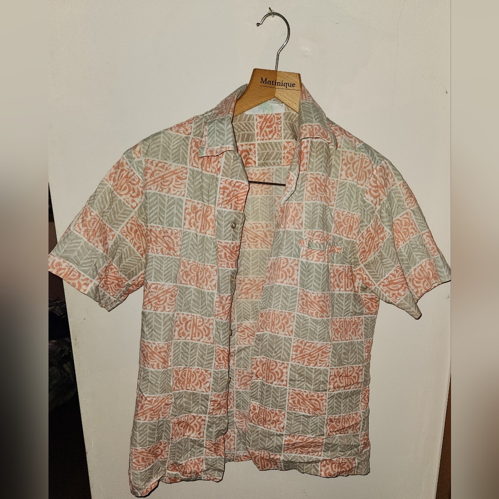 Hilo Hattie Hawaiian Shirt